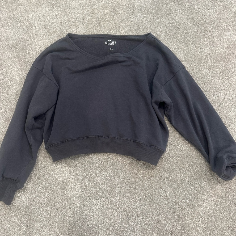 Hollister Off the shoulder sweatshirt
